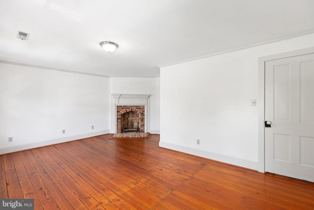 1307 CAROLINE ST, Fredericksburg, VA 22401