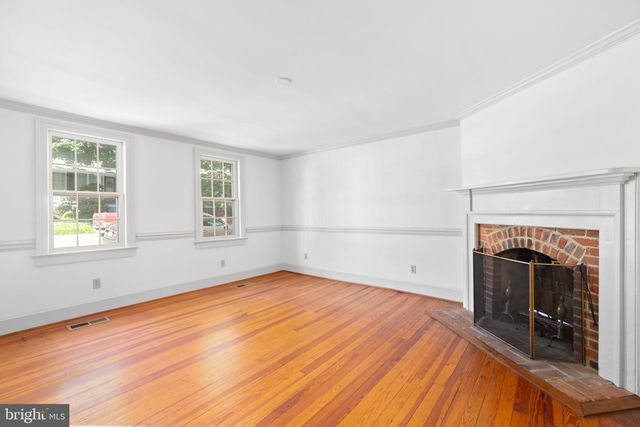 1307 CAROLINE ST, Fredericksburg, VA 22401