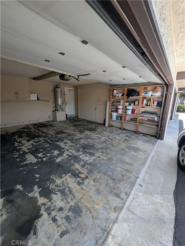 2062 Locust Court, San Bernardino, CA 92404