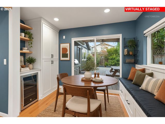 4735 SUSSEX St, West Linn, OR 97068