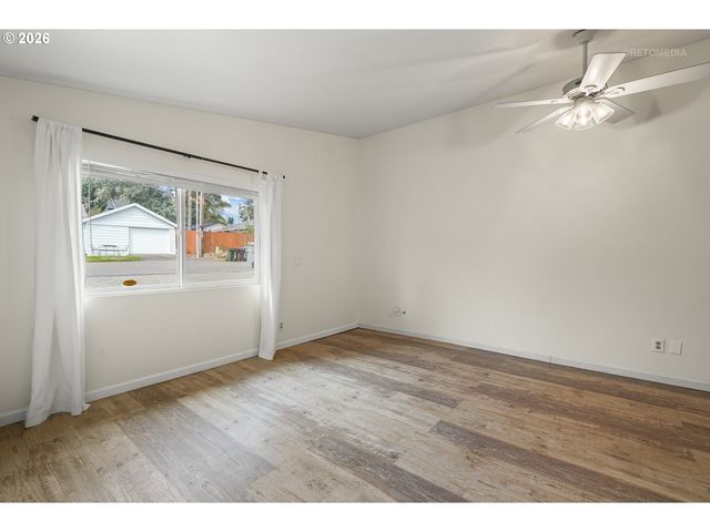 4735 SUSSEX St, West Linn, OR 97068