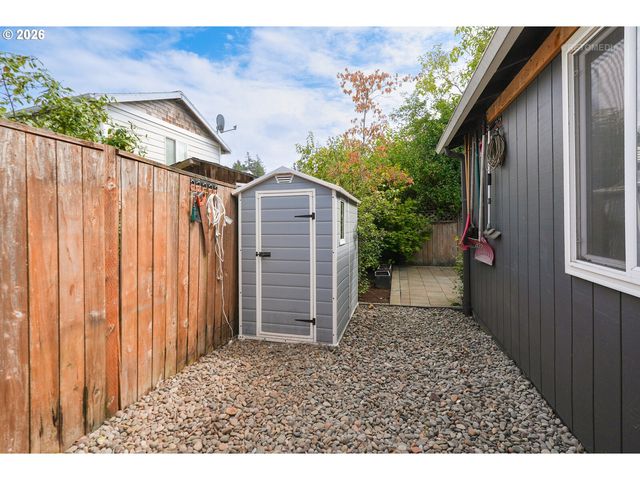 4735 SUSSEX St, West Linn, OR 97068
