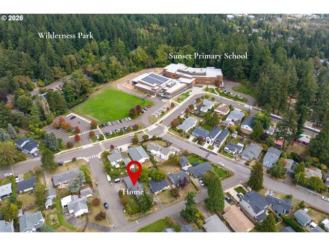 4735 SUSSEX St, West Linn, OR 97068