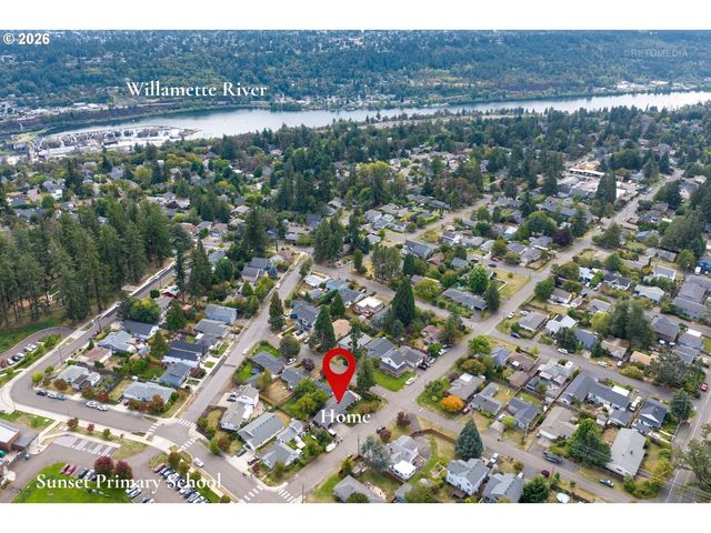 4735 SUSSEX St, West Linn, OR 97068