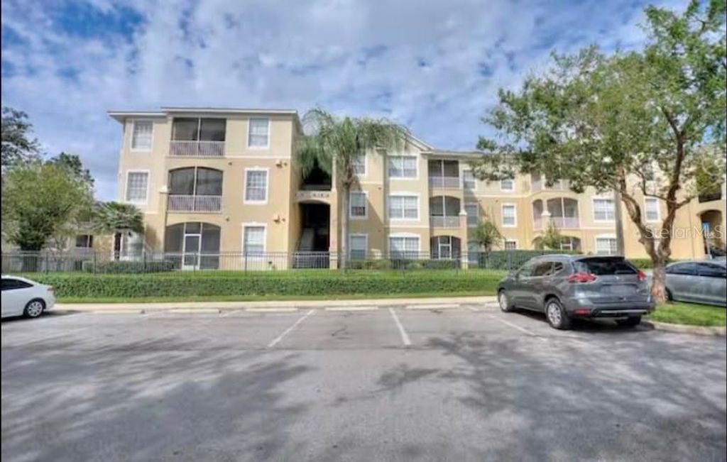 8103 COCONUT PALM WAY 302, Kissimmee, FL 34747