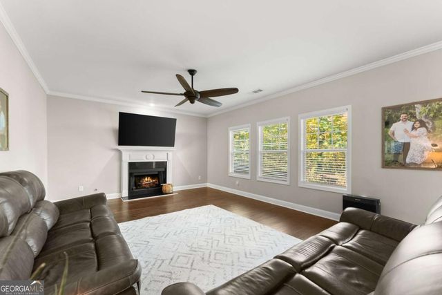 6322 Spring Cove Drive, Flowery Branch, GA 30542