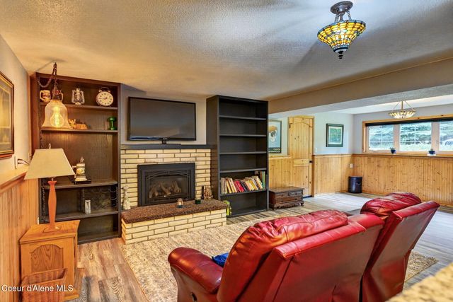 12328 N Kensington AVE, Hayden, ID 83835