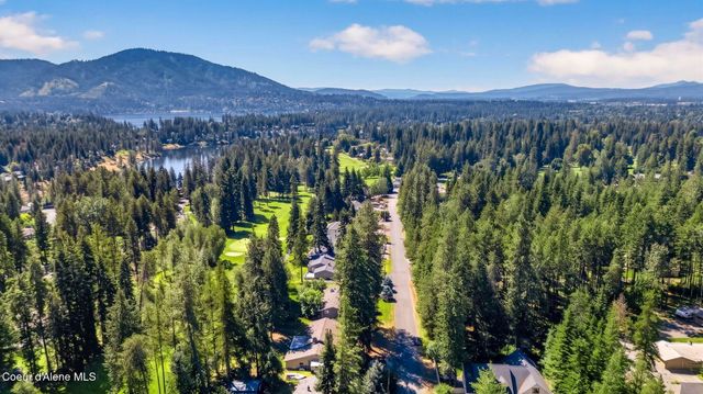 12328 N Kensington AVE, Hayden, ID 83835