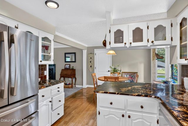 12328 N Kensington AVE, Hayden, ID 83835