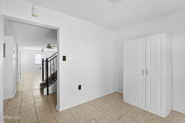 11048 Sunshine Court, El Paso, TX 79936
