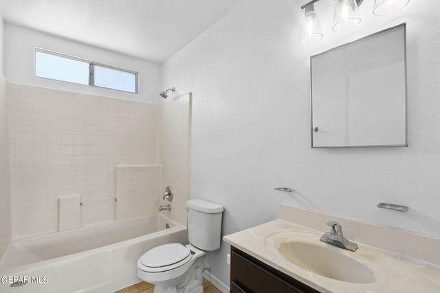 11048 Sunshine Court, El Paso, TX 79936