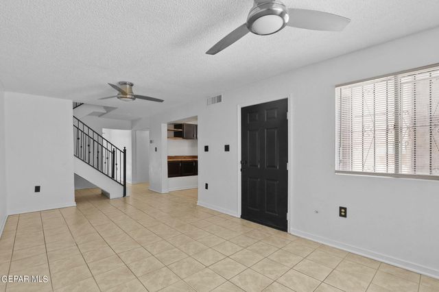 11048 Sunshine Court, El Paso, TX 79936