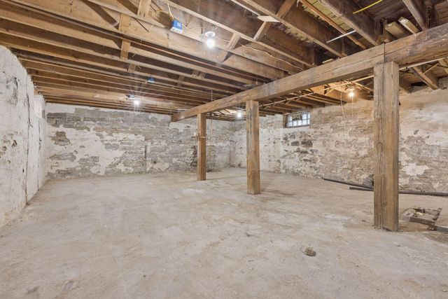 1903 Elliot Avenue, Minneapolis, MN 55404