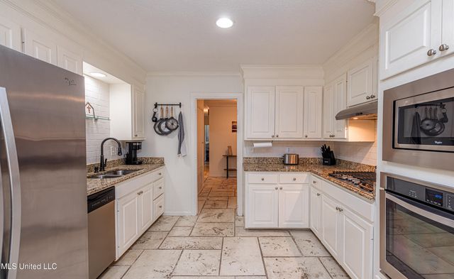 4151 Navajo Road, Jackson, MS 39211