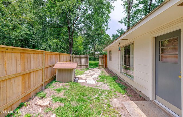 4151 Navajo Road, Jackson, MS 39211