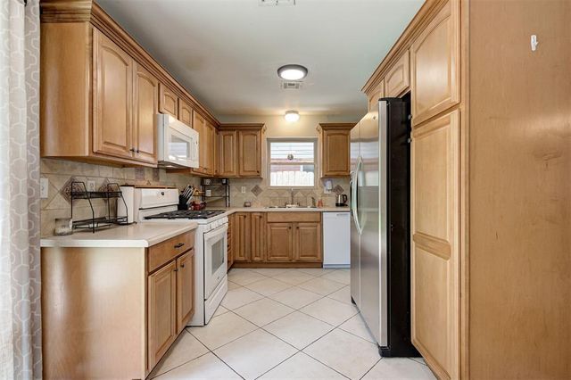 2621 N Redmond Avenue, Oklahoma City, OK 73127