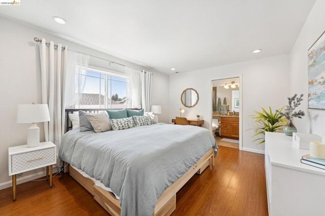 1390 E 31St St, Oakland, CA 94602