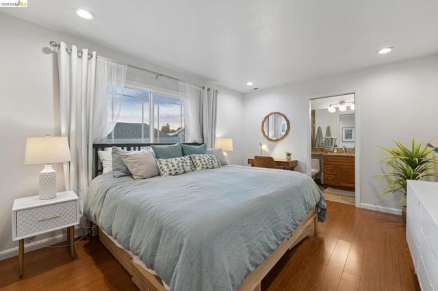 1390 E 31St St, Oakland, CA 94602