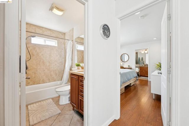 1390 E 31St St, Oakland, CA 94602