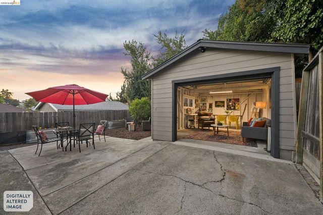 1390 E 31St St, Oakland, CA 94602