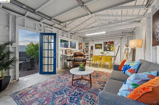 1390 E 31St St, Oakland, CA 94602