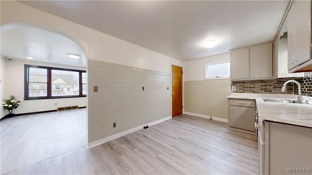 72 Birkdale Road, Cheektowaga, NY 14225