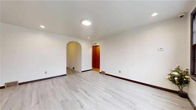 72 Birkdale Road, Cheektowaga, NY 14225