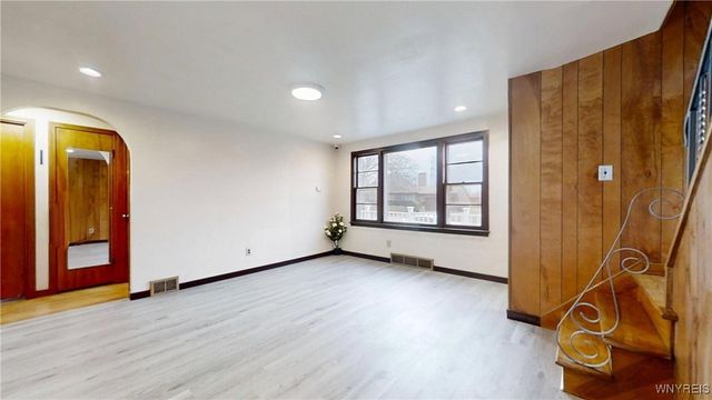 72 Birkdale Road, Cheektowaga, NY 14225