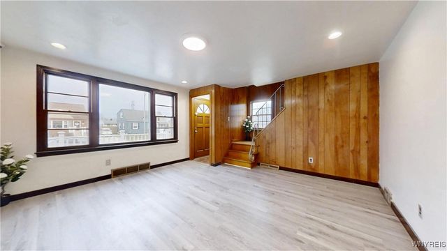 72 Birkdale Road, Cheektowaga, NY 14225