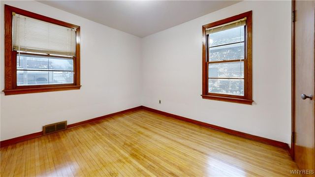 72 Birkdale Road, Cheektowaga, NY 14225