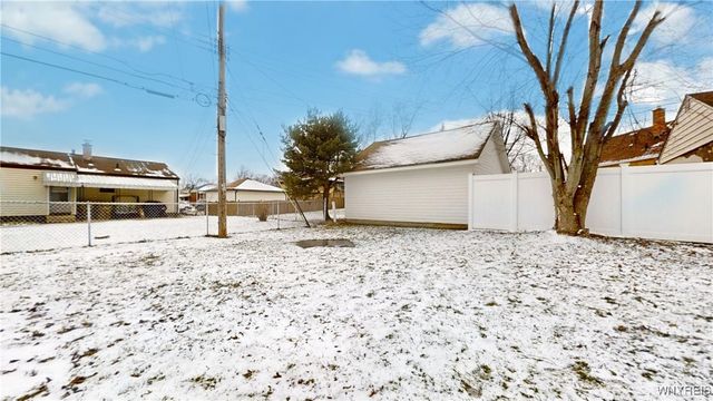 72 Birkdale Road, Cheektowaga, NY 14225