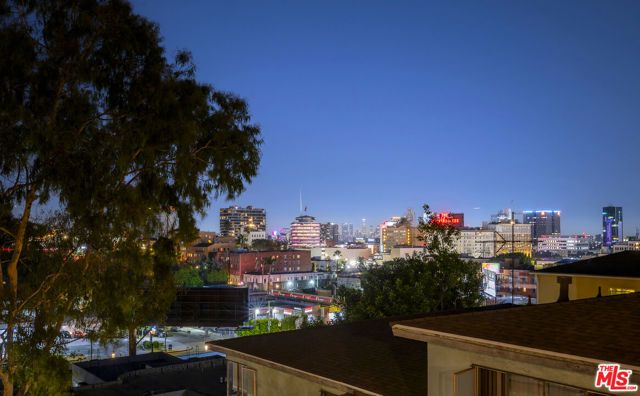 1942 Grace Avenue 122, Los Angeles, CA 90068