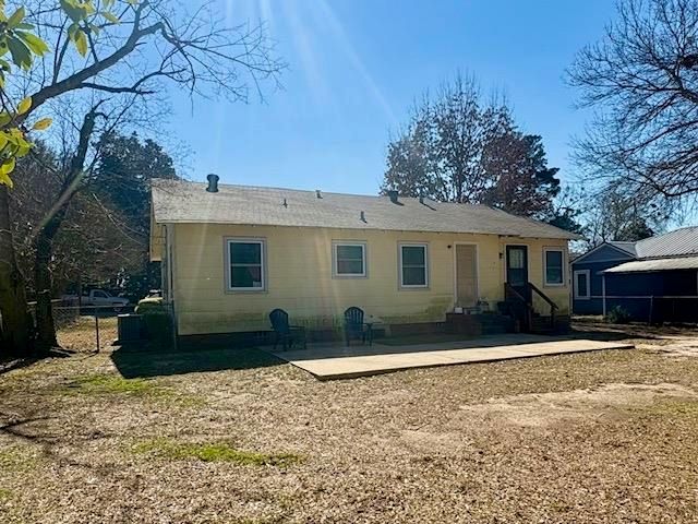 703 Harmon Dr., Longview, TX 75602