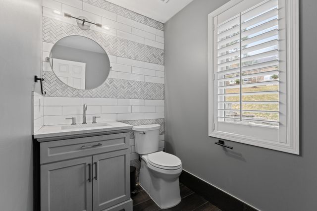 1115 19th Avenue SW, Rochester, MN 55902