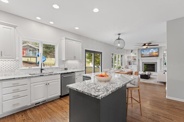 1115 19th Avenue SW, Rochester, MN 55902