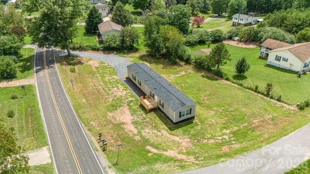 4059 Beach Road, Hudson, NC 28638