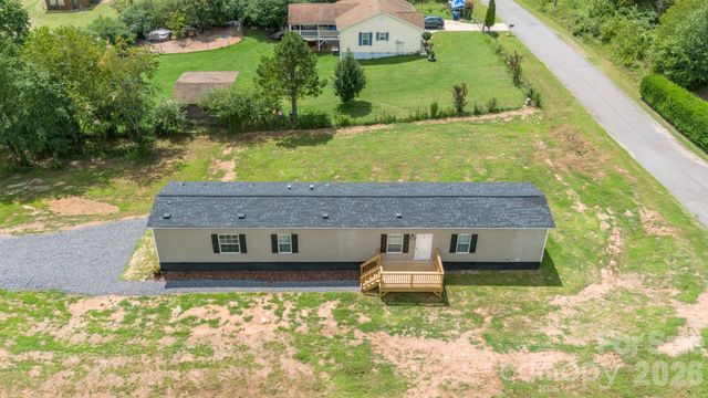 4059 Beach Road, Hudson, NC 28638