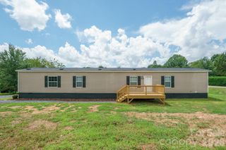 4059 Beach Road, Hudson, NC 28638