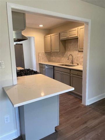1198 Ashborough Terrace F, Marietta, GA 30067