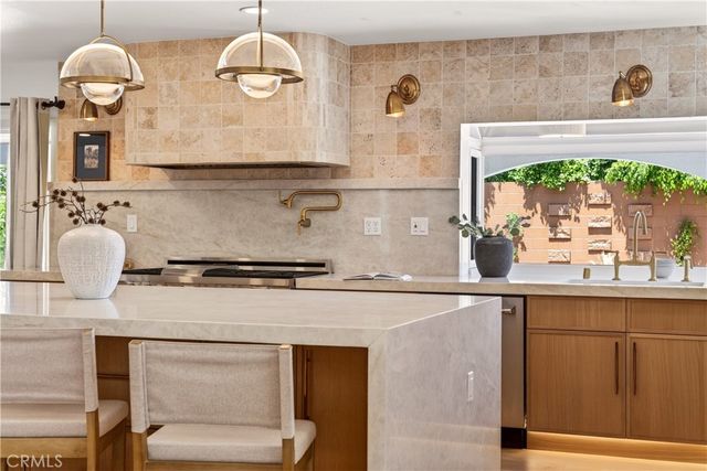 9355 Tanager, Fountain Valley, CA 92708
