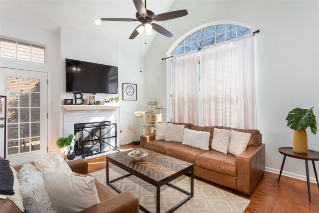 415 Pecos Trail, Irving, TX 75063