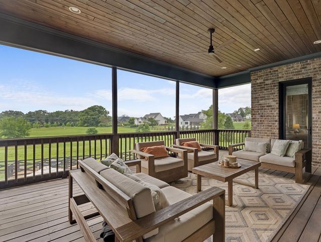 5007 Gates Mill Rdg, Thompsons Station, TN 37179