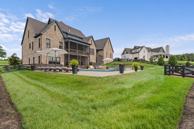 5007 Gates Mill Rdg, Thompsons Station, TN 37179