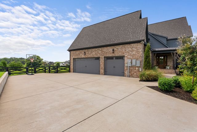 5007 Gates Mill Rdg, Thompsons Station, TN 37179