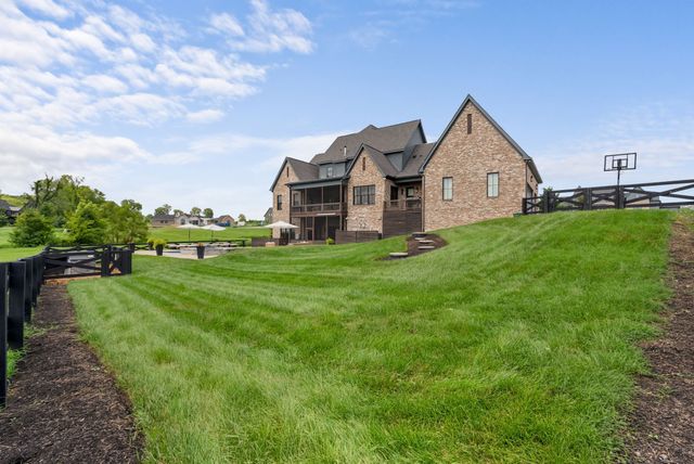 5007 Gates Mill Rdg, Thompsons Station, TN 37179