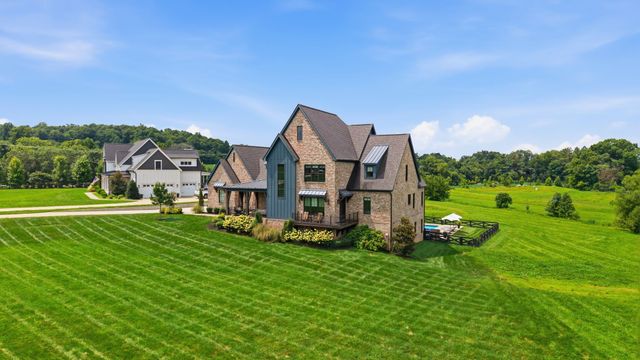 5007 Gates Mill Rdg, Thompsons Station, TN 37179