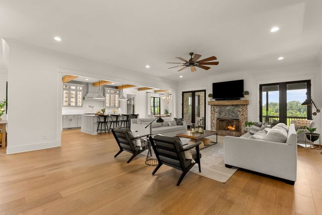 5007 Gates Mill Rdg, Thompsons Station, TN 37179