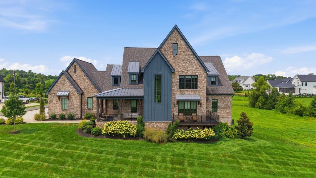 5007 Gates Mill Rdg, Thompsons Station, TN 37179