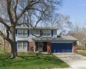 4151 Cambridge Crescent Drive, Troy, MI 48085
