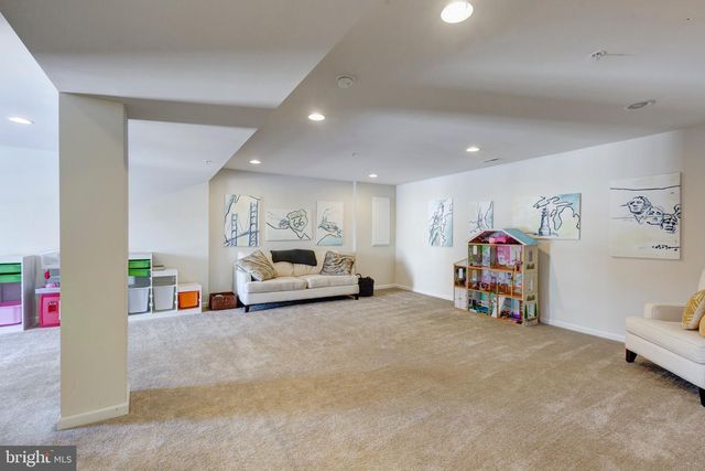 379 MEADOW CREEK DR, Westminster, MD 21158